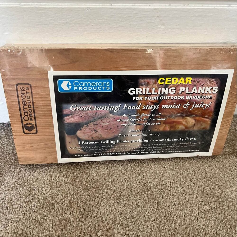New Sealed in Package Cameron products cedar barbecue grilling planks - set of 4